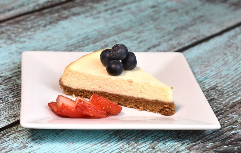 Instant Pot Skinny Cheesecake recipe by Spice Cravings! Rich and creamy tart like pie, made with a crust of graham crackers, with a smooth custard-like cream cheese filling, and served with toppings of your choice. #cooking #food #foodie #foodblogger #delicious #recipe #instantpot #recipes #easyrecipe #cuisine #30minutemeal #instagood #foodphotography #tasty