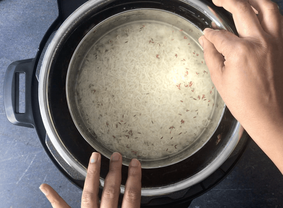 Making pot in pot rice in Instant Pot