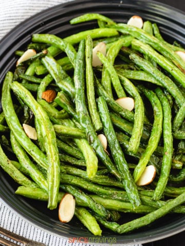 plate of air fryer green beans above